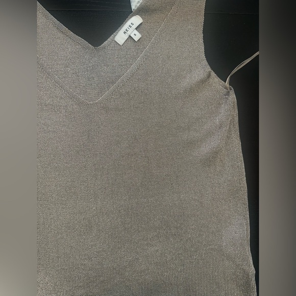 Reiss V-Neck Gold Knit Top - size small - Picture 9 of 11